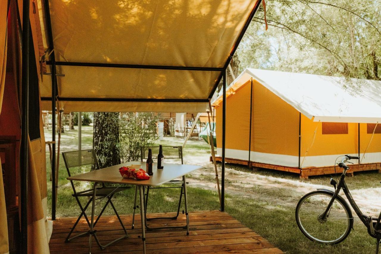 Camping Onlycamp Domelin 博福特 外观 照片